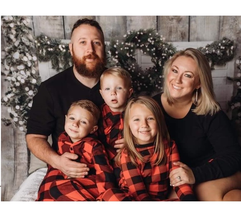 Skyler Hart with his family.